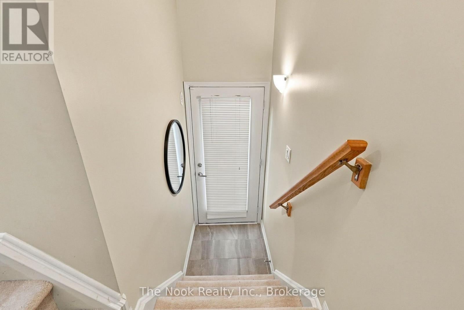 11- 250 Sunny Meadow Boulevard, Brampton, ON photo 4