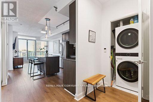 1311- 500 Sherbourne Street, Toronto, ON photo 6