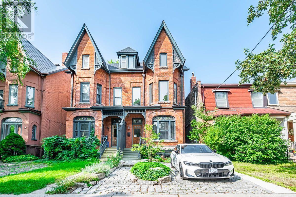 Photo of 324 Markham Street