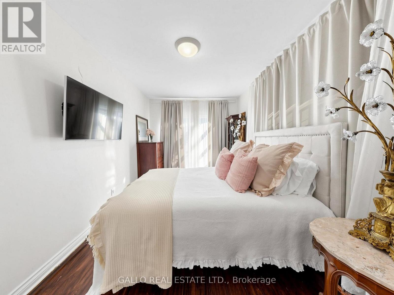 317 Wellesley Street East, Toronto, ON photo 18