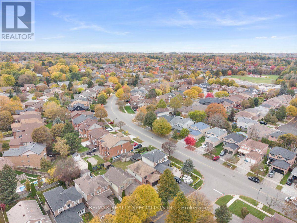 1610 Rawlings Drive, Pickering, ON photo 35