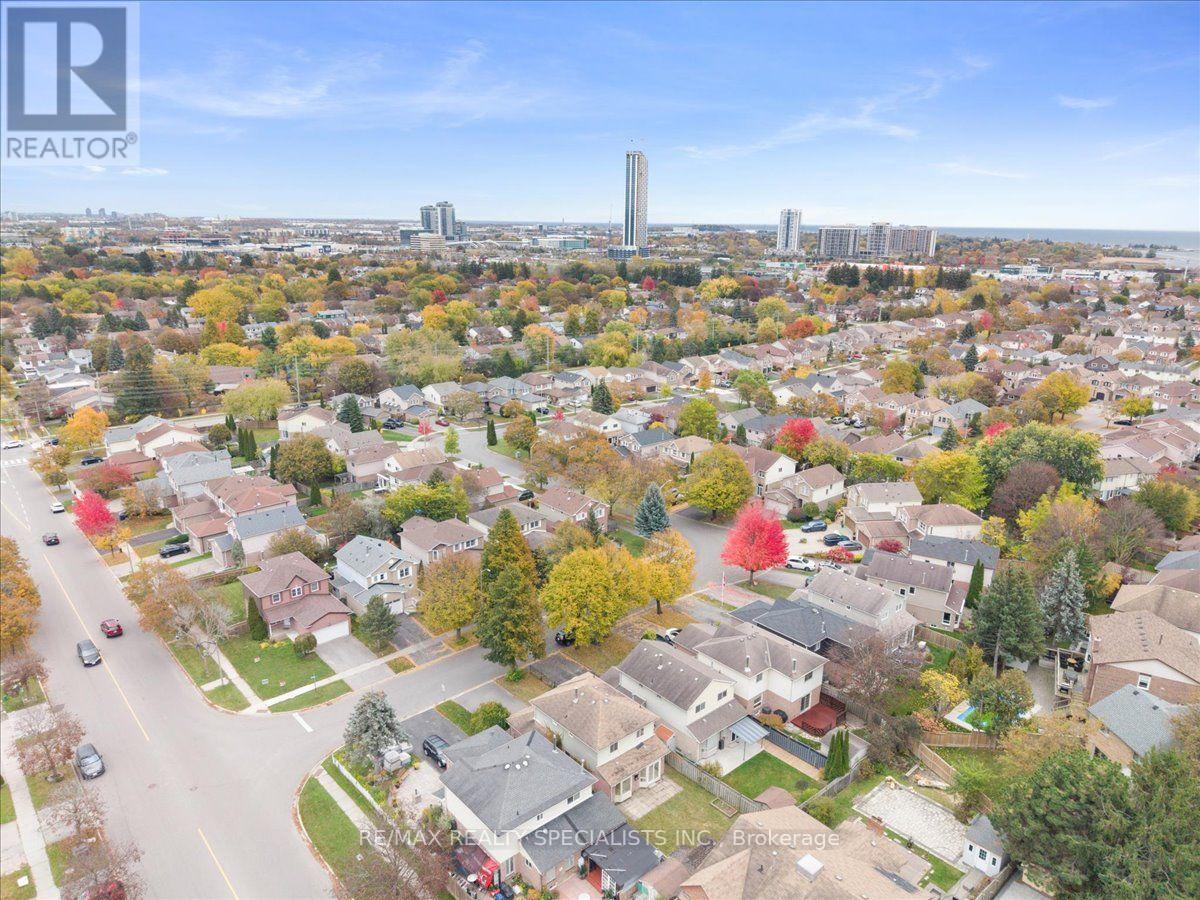 1610 Rawlings Drive, Pickering, ON photo 39