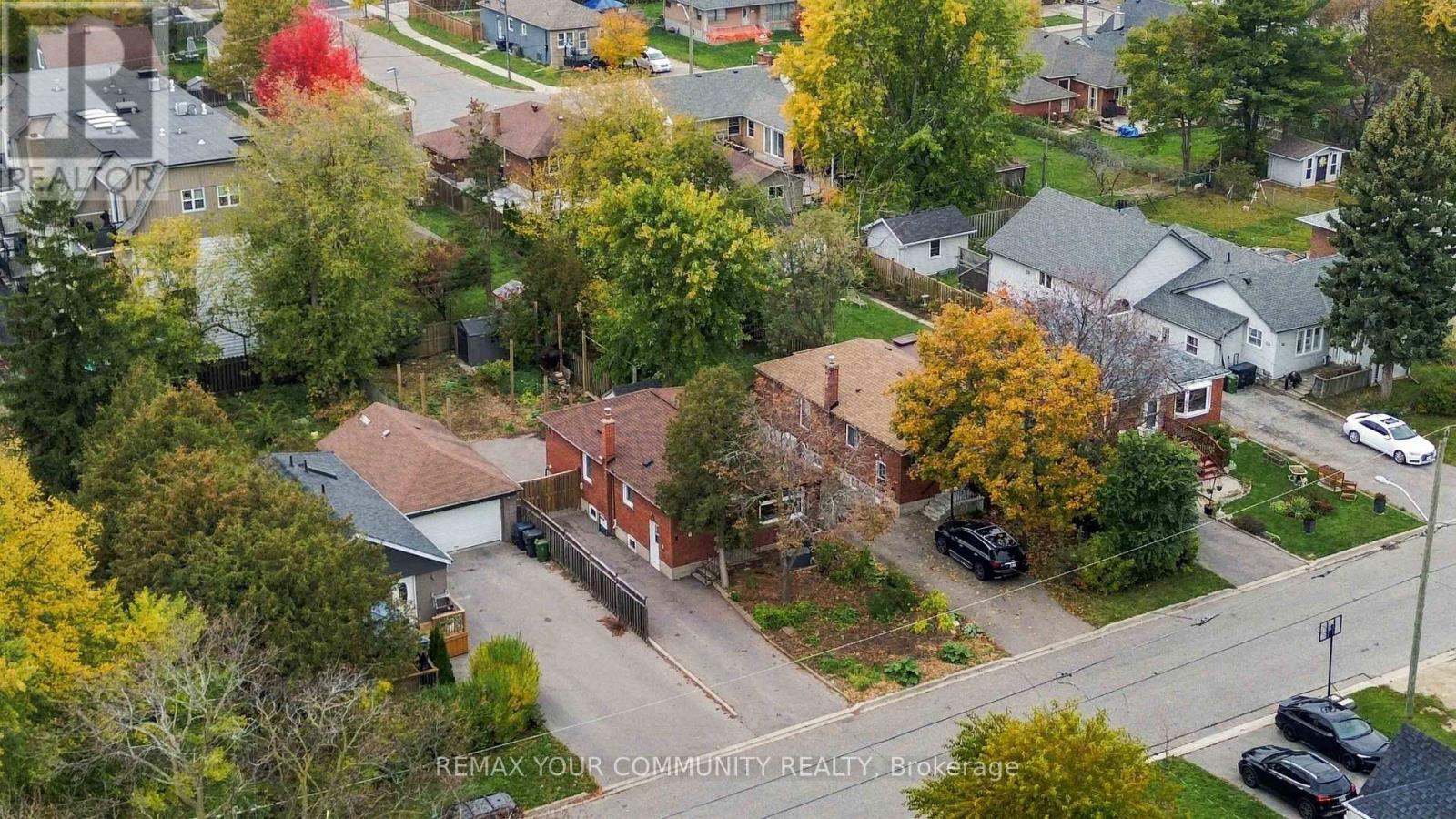 4 Waltonice Road, Toronto, ON photo 21