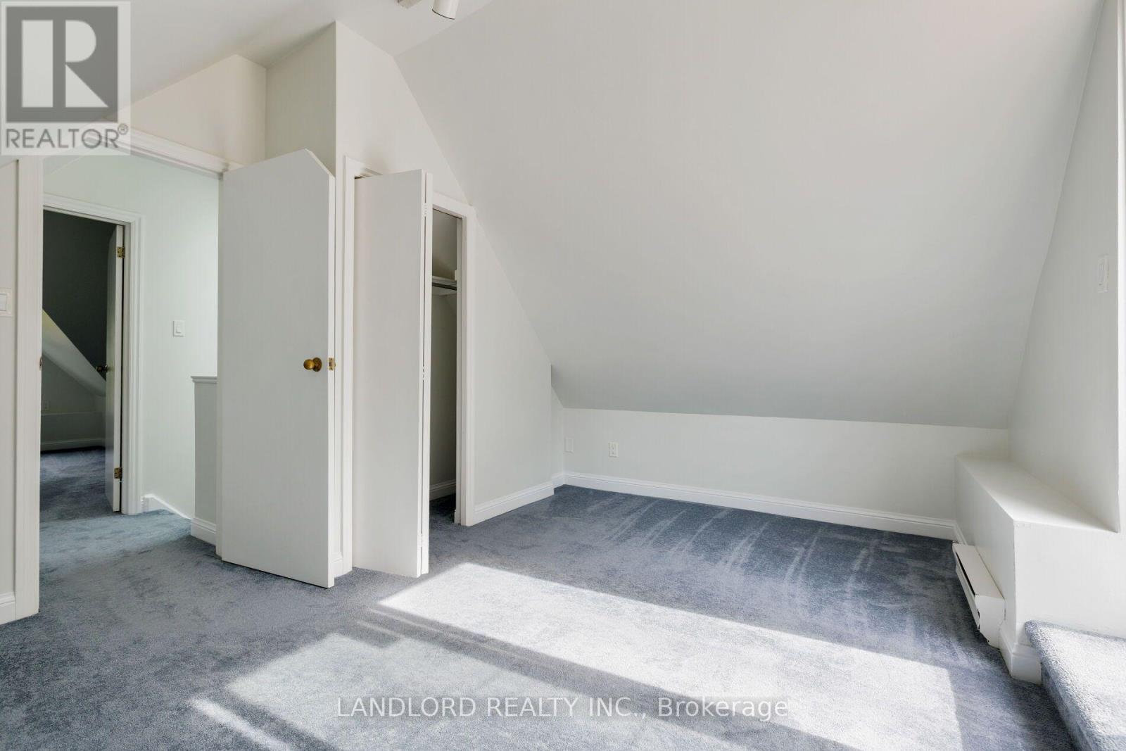 39 Riverdale Avenue, Toronto, ON photo 32