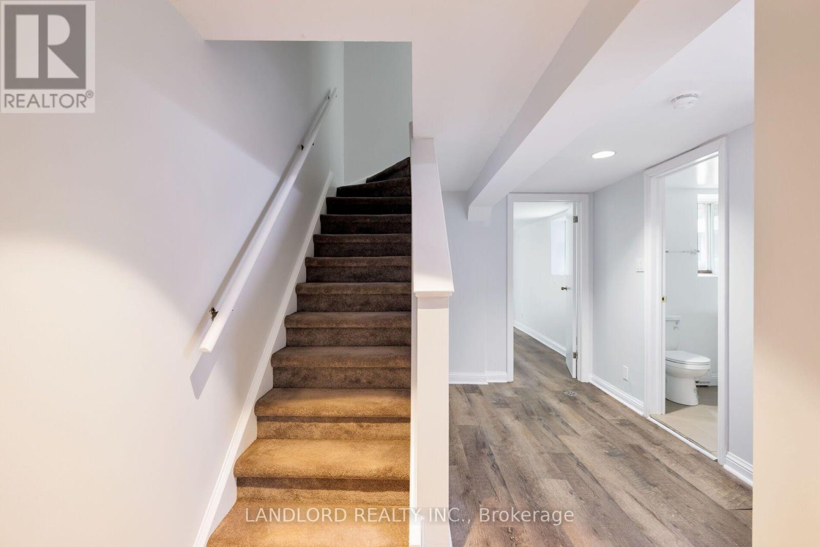 39 Riverdale Avenue, Toronto, ON photo 36