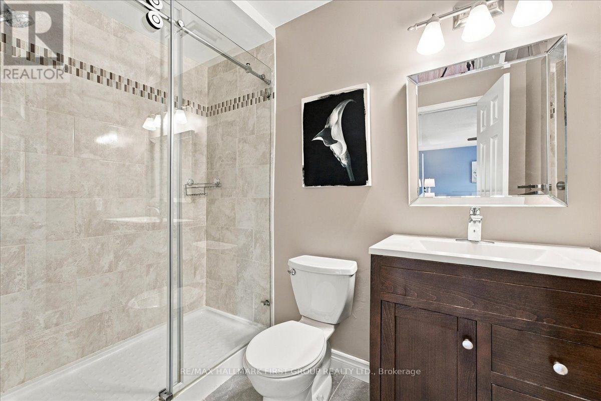 1092 Rambleberry Avenue, Pickering, ON photo 24