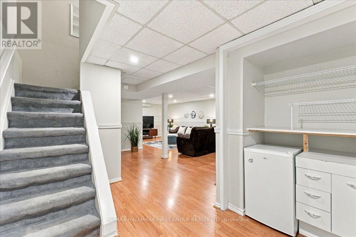 1092 Rambleberry Avenue, Pickering, ON photo 28