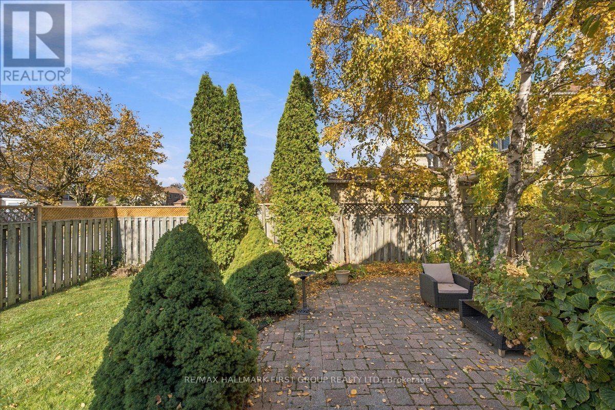 1092 Rambleberry Avenue, Pickering, ON photo 36