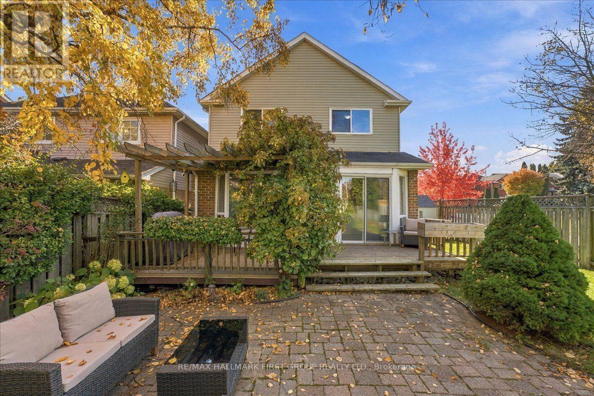 1092 Rambleberry Avenue, Pickering, ON photo 39