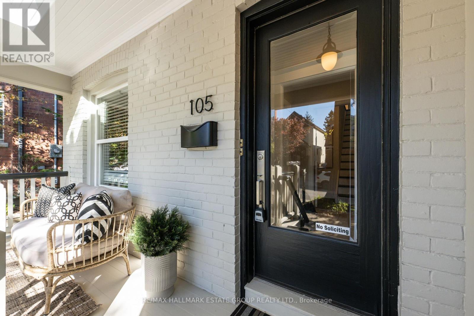 Photo of 105 LEE AVENUE