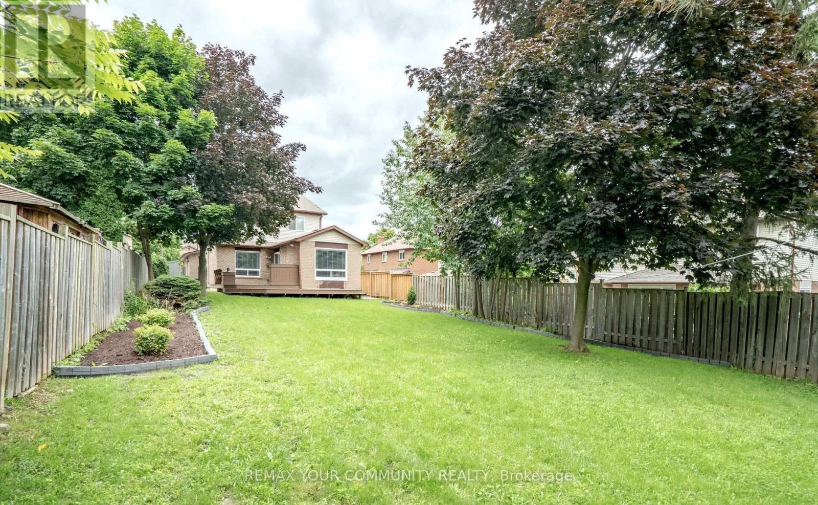 700 Stonepath Circle, Pickering, ON photo 34