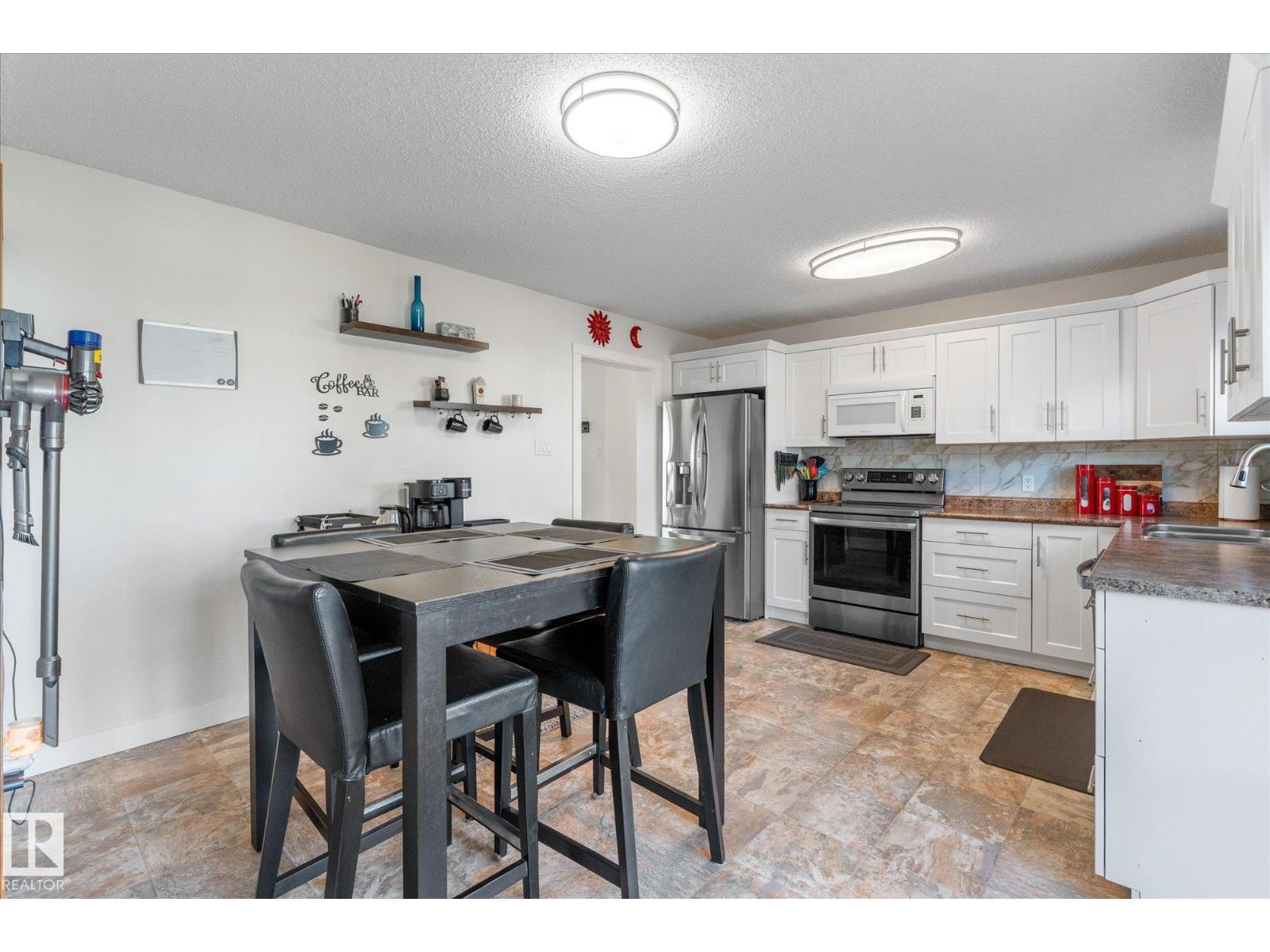 5828 51 AV, Redwater — photo 11