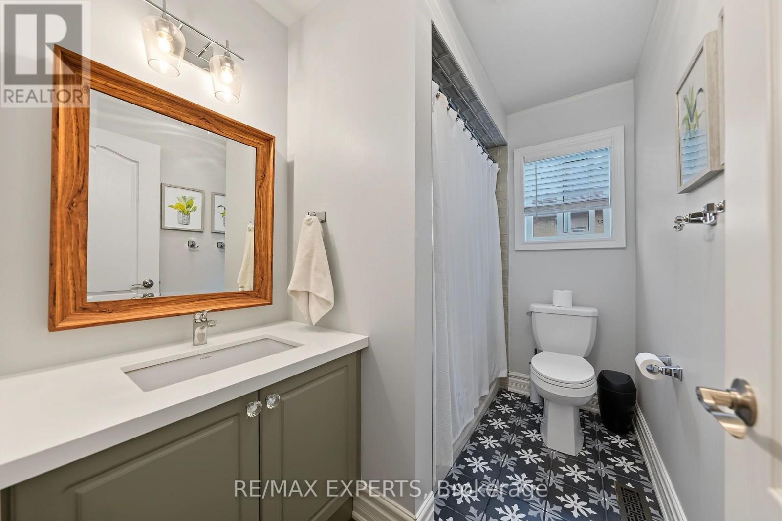 206 Birkshire Drive, Aurora, ON photo 35
