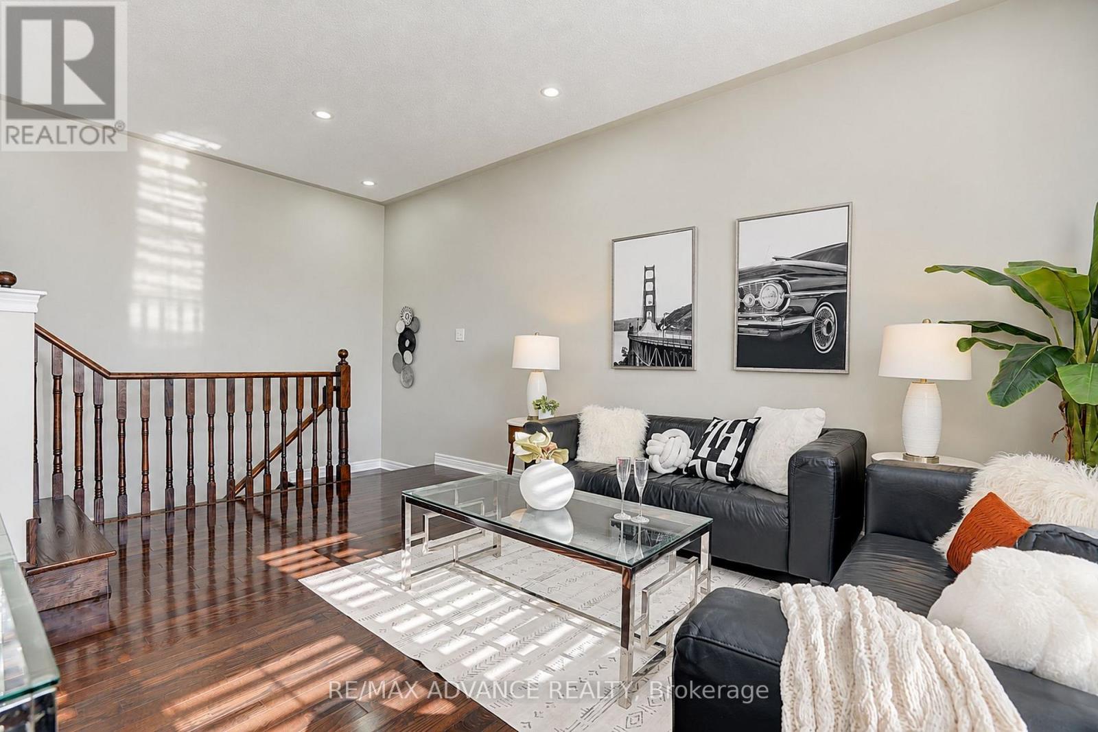 43 Hoover Park Drive, Whitchurch-Stouffville, ON photo 29
