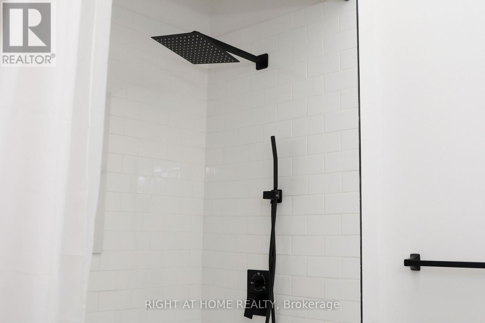 10- 3360 The Credit Woodlands, Mississauga, ON photo 10