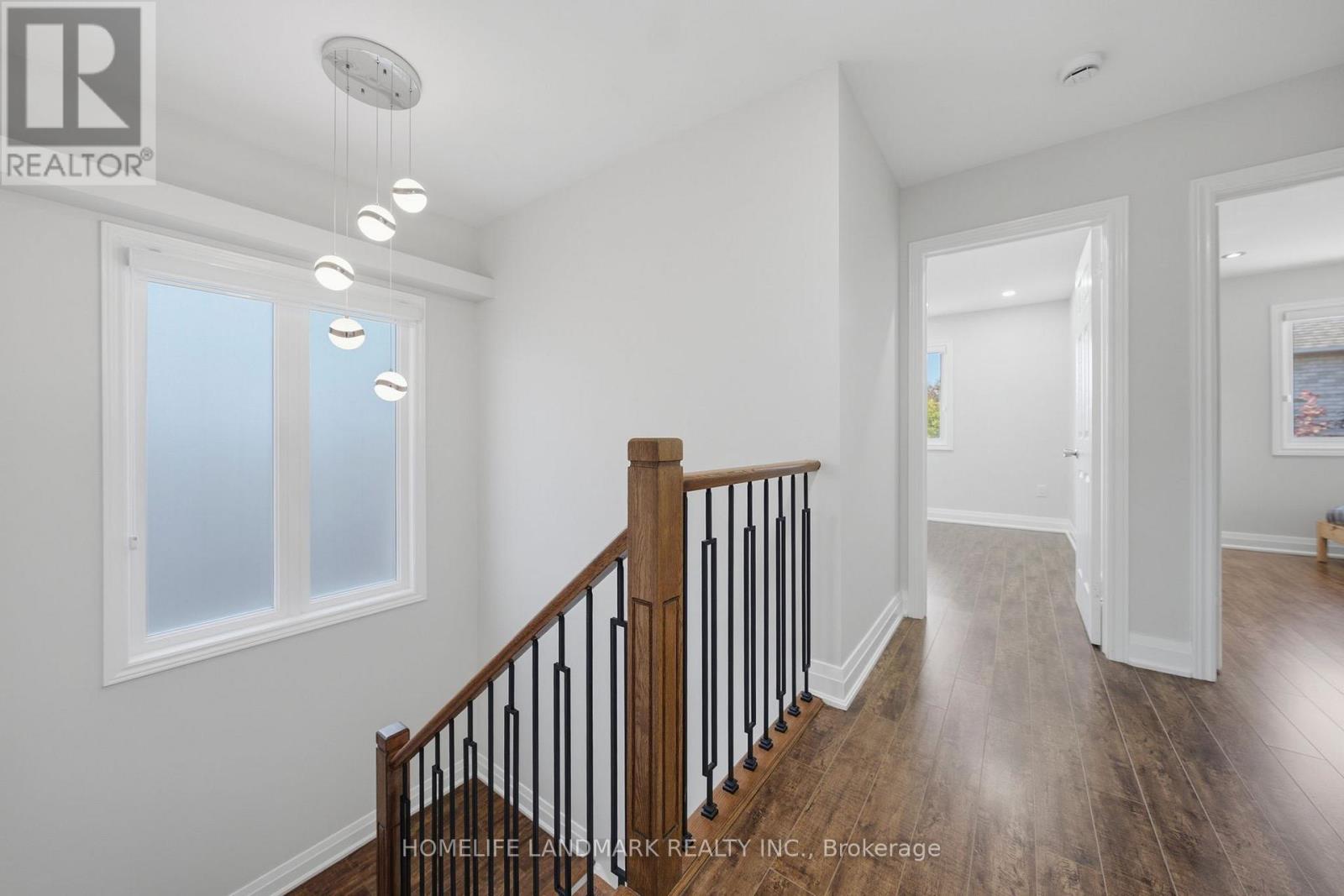 2120 Shorncliffe Boulevard, Oakville, ON photo 20