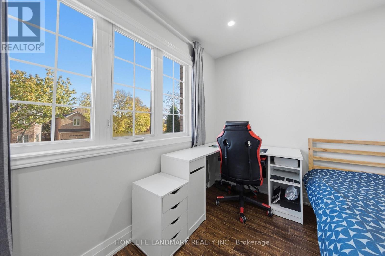 2120 Shorncliffe Boulevard, Oakville, ON photo 33