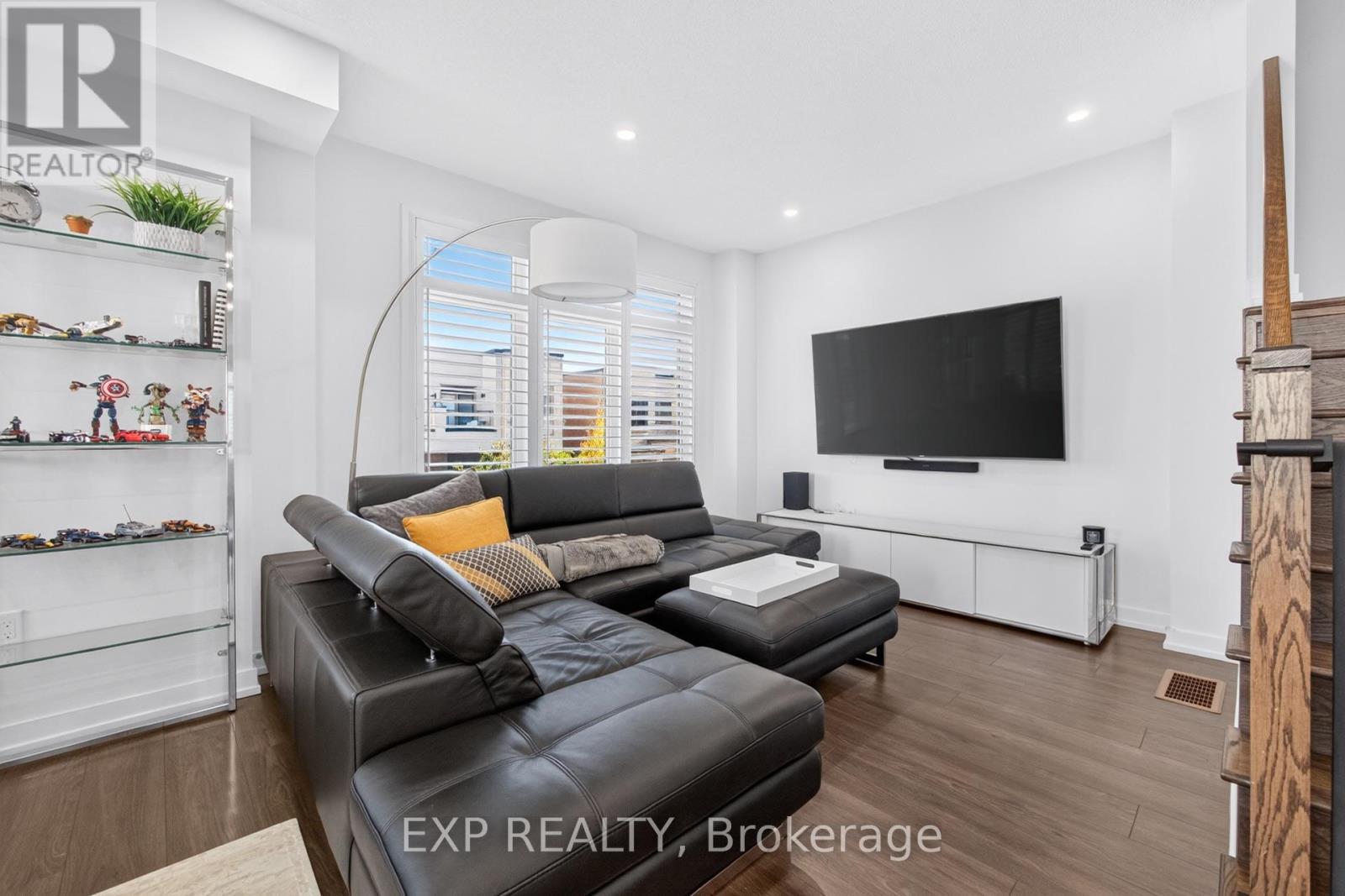 166 Loganberry Gate, Oakville, ON photo 16