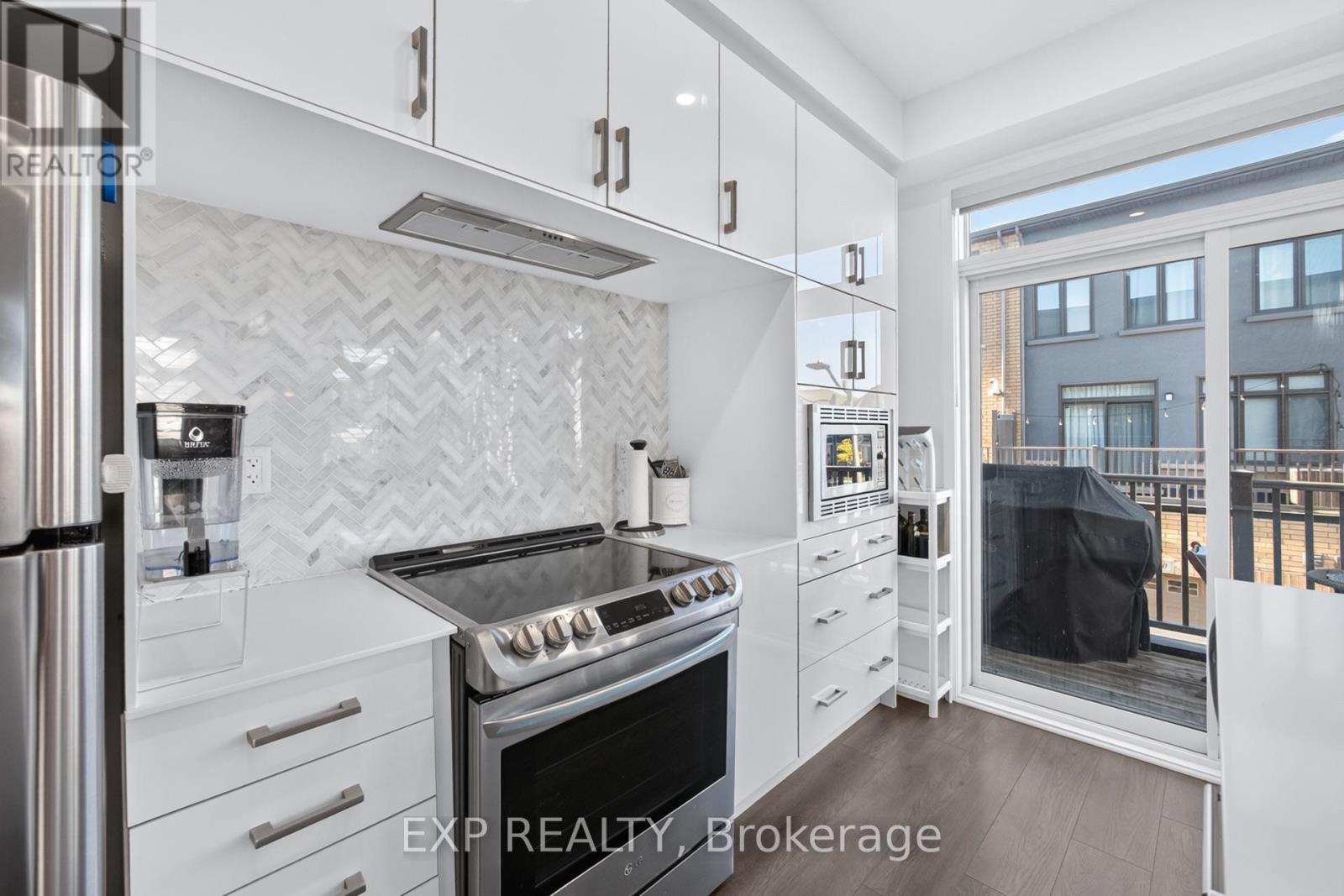 166 Loganberry Gate, Oakville, ON photo 22