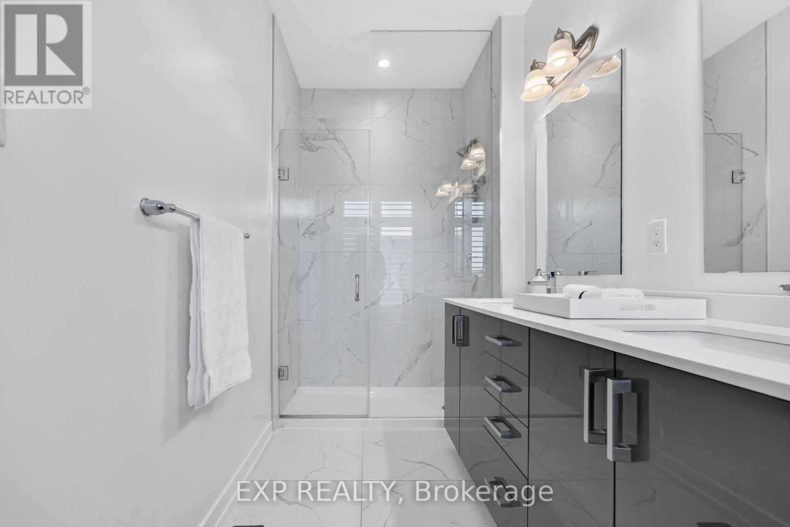 166 Loganberry Gate, Oakville, ON photo 31