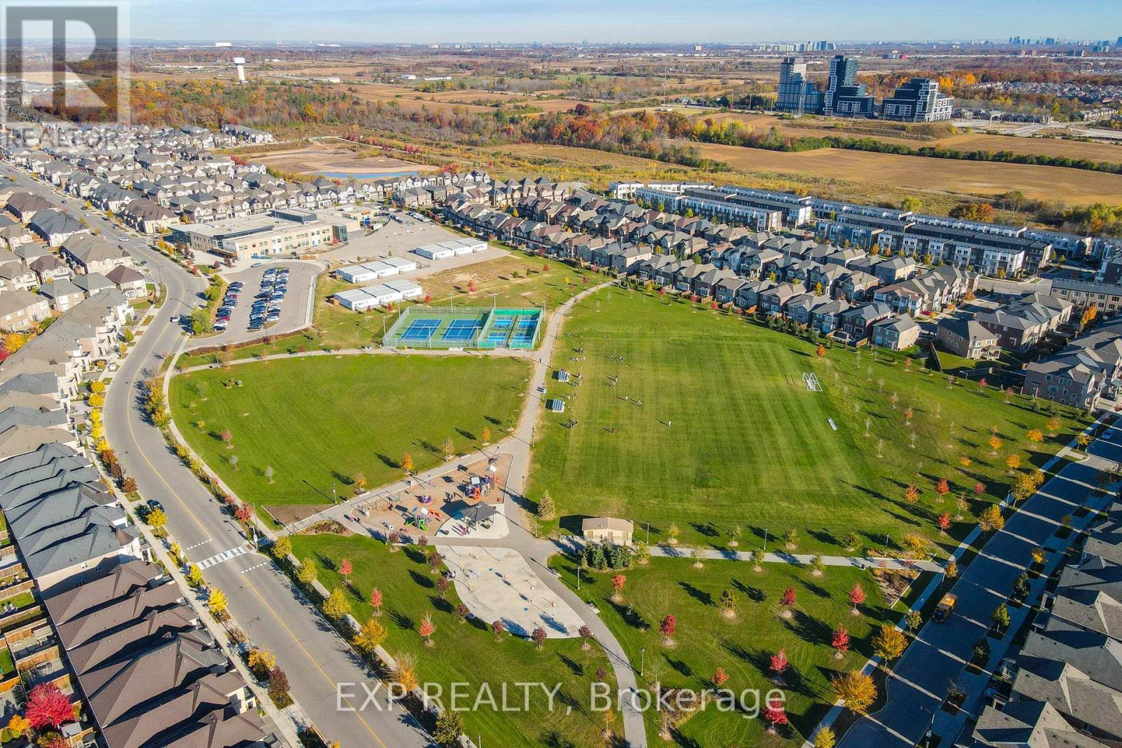 166 Loganberry Gate, Oakville, ON photo 33