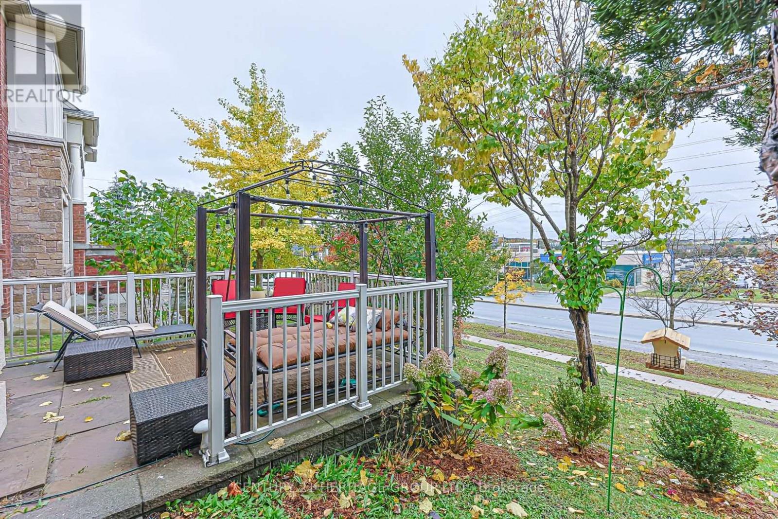 117 Zokol Drive, Aurora, ON photo 5