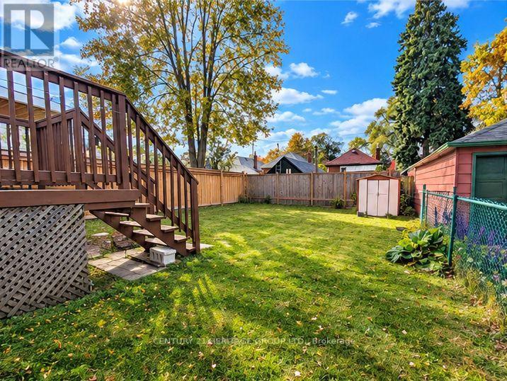 48 Stephen Drive, Toronto, ON photo 17