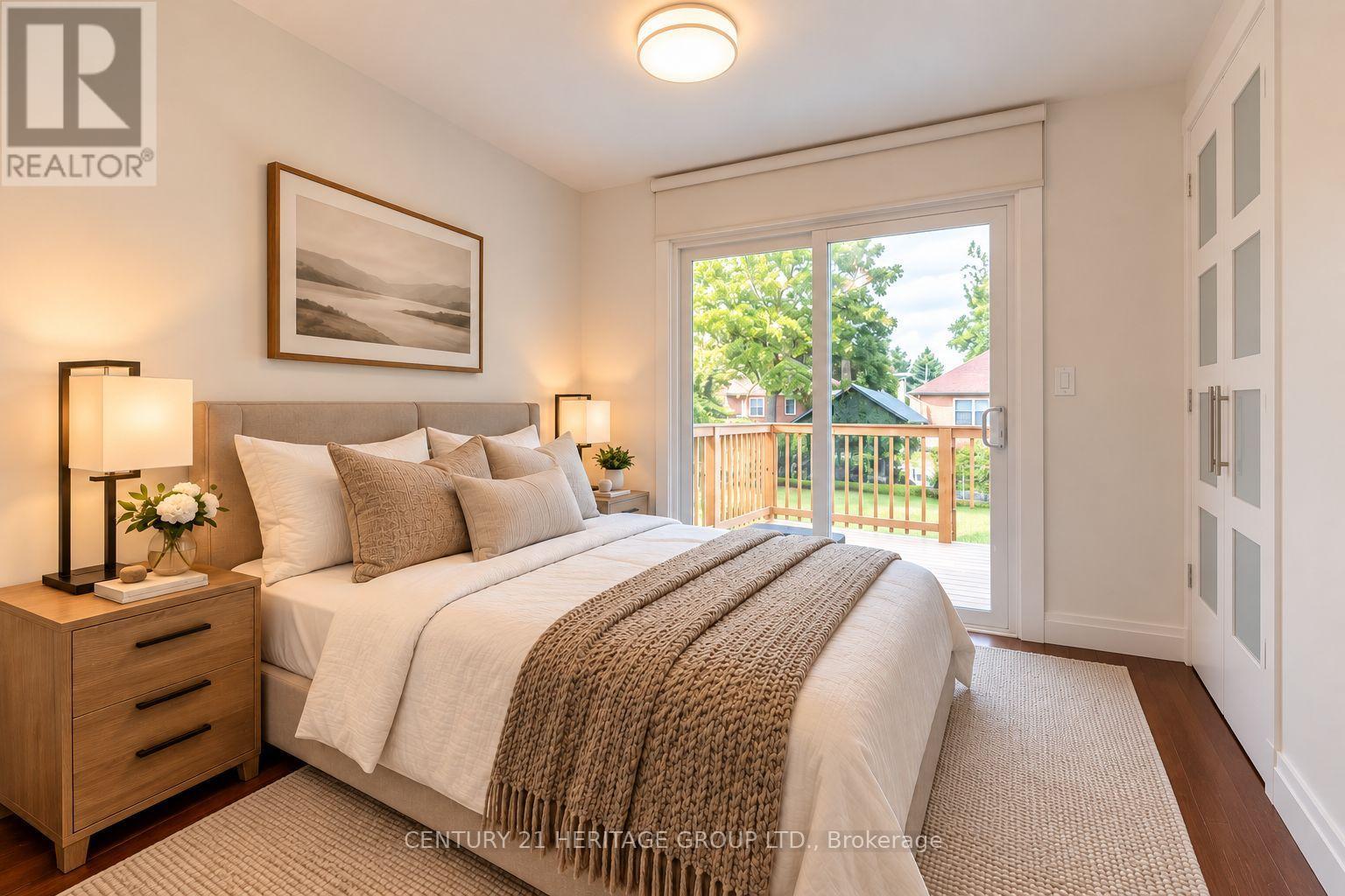 48 Stephen Drive, Toronto, ON photo 7