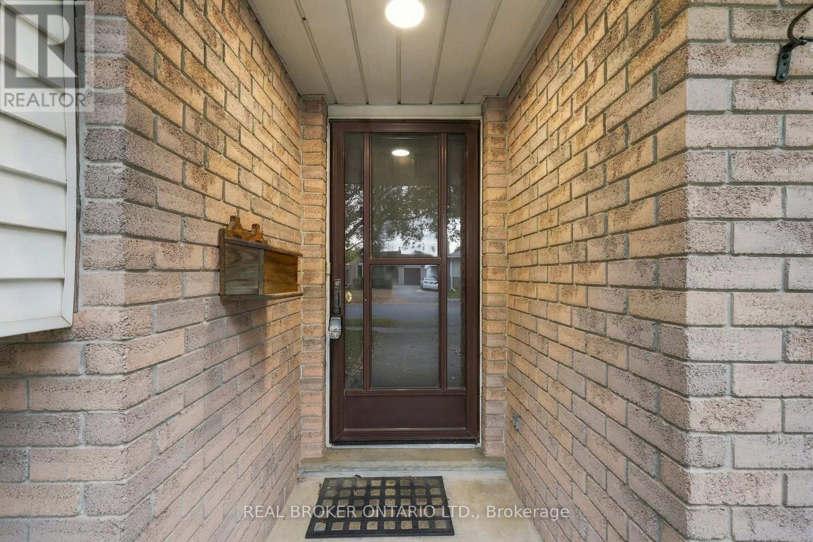 249 Rittenhouse Road, Kitchener, ON photo 5