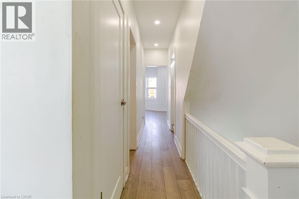 734 CANNON Street E Unit# 2, Hamilton — photo 9