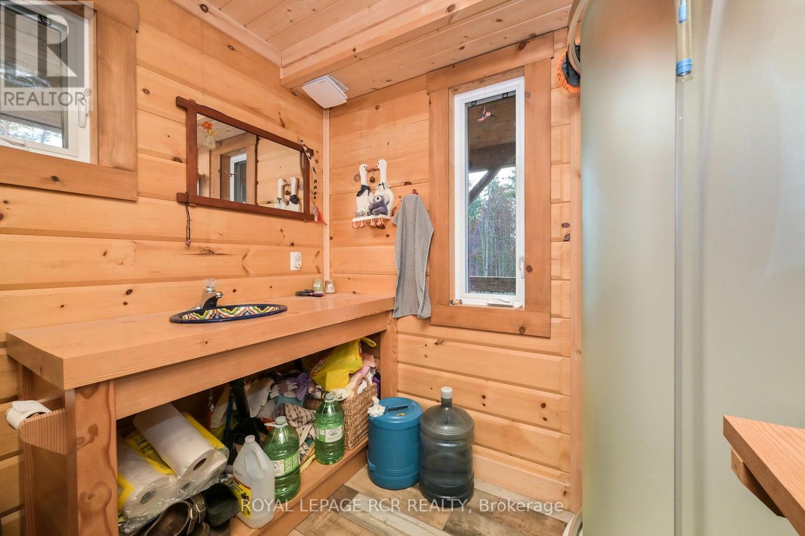 1807 HONEY HARBOUR ROAD - 19