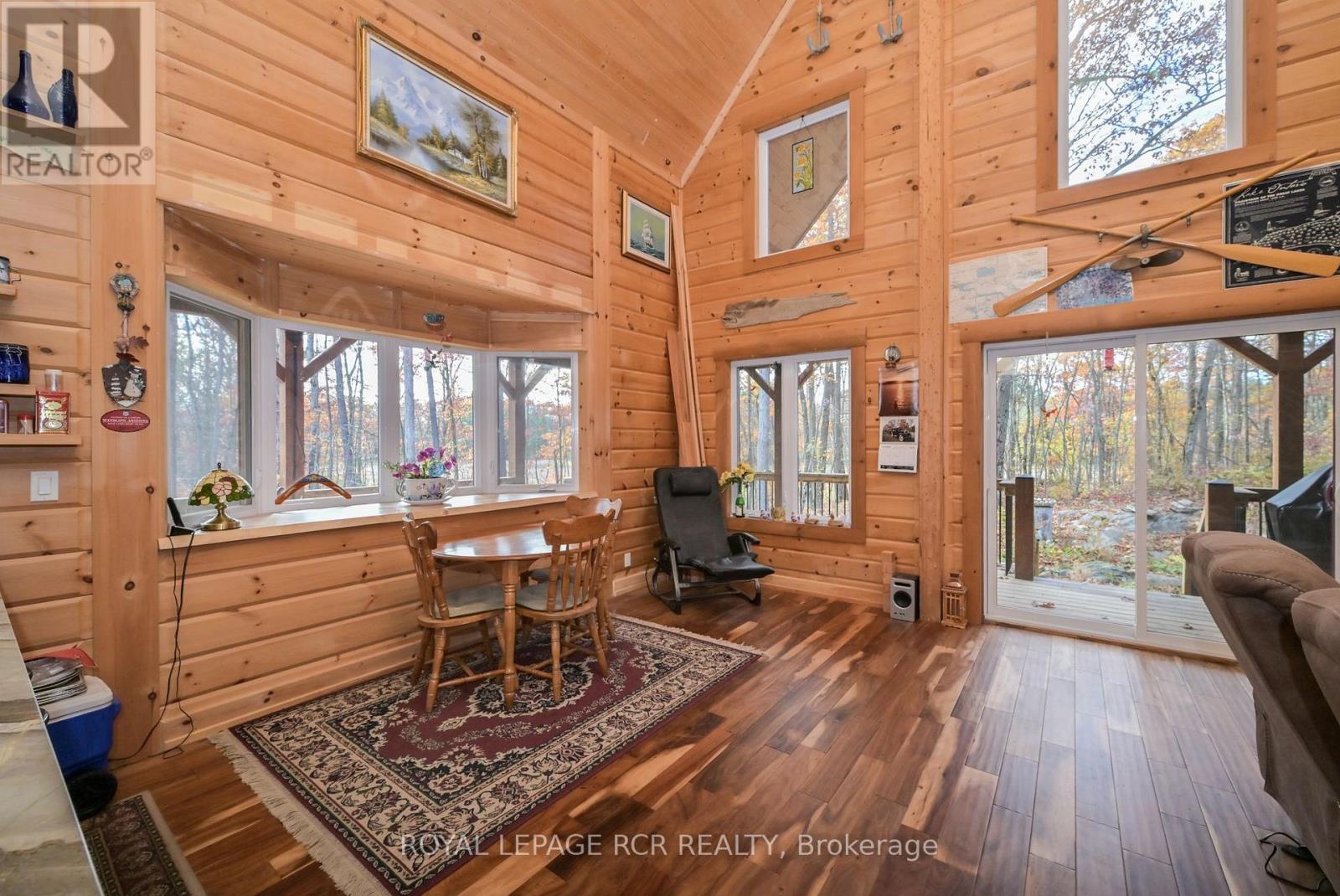 1807 HONEY HARBOUR ROAD - 8