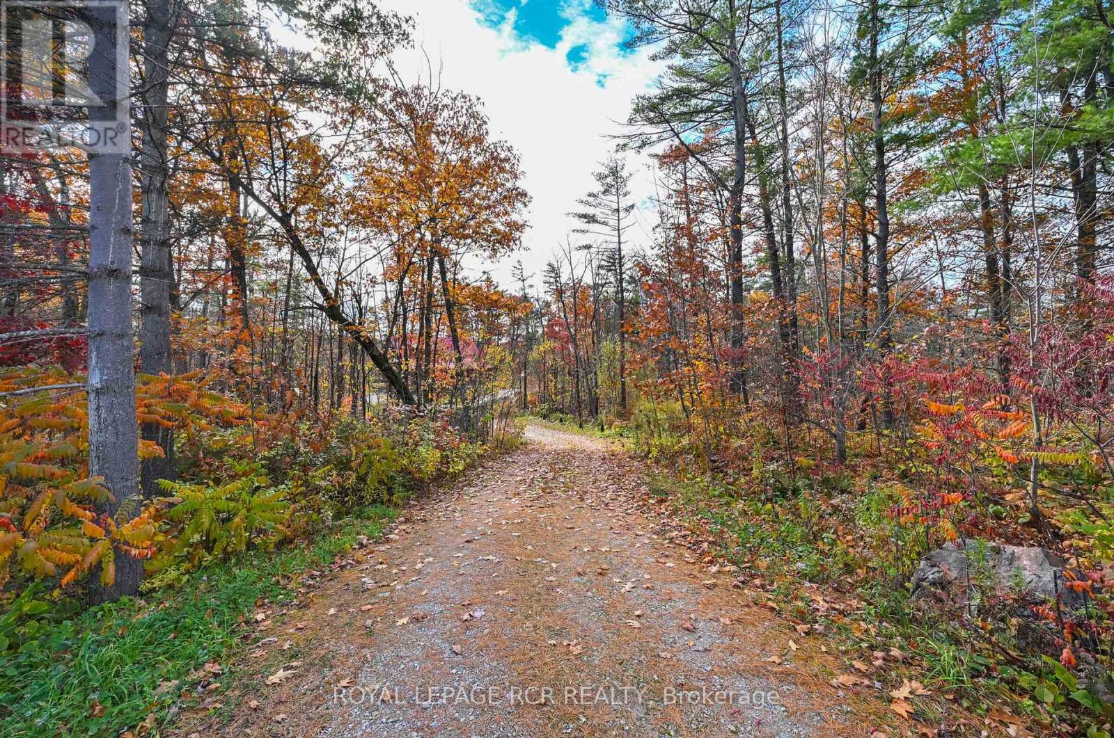 1807 HONEY HARBOUR ROAD - 30