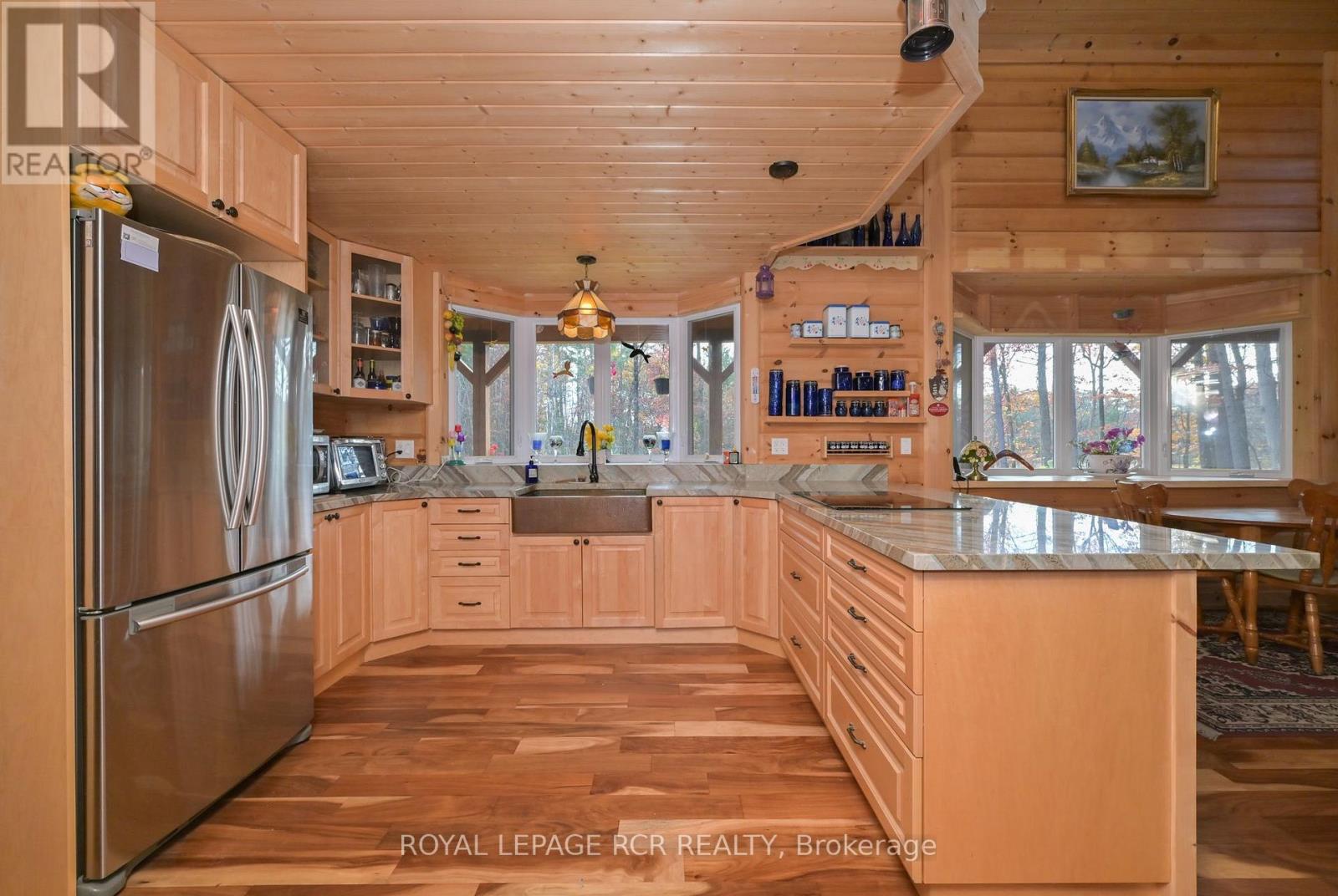 1807 HONEY HARBOUR ROAD - 6