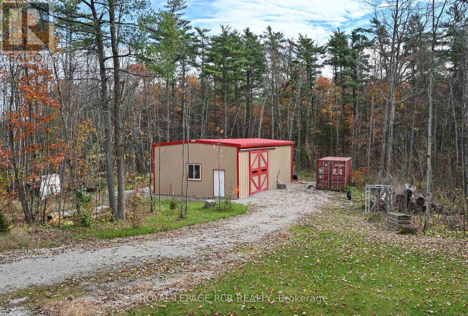 1807 HONEY HARBOUR ROAD - 28