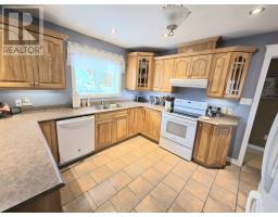 36 Finn Avenue thumbnail 15