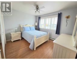 36 Finn Avenue thumbnail 27