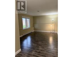 28A Malka Drive thumbnail 6