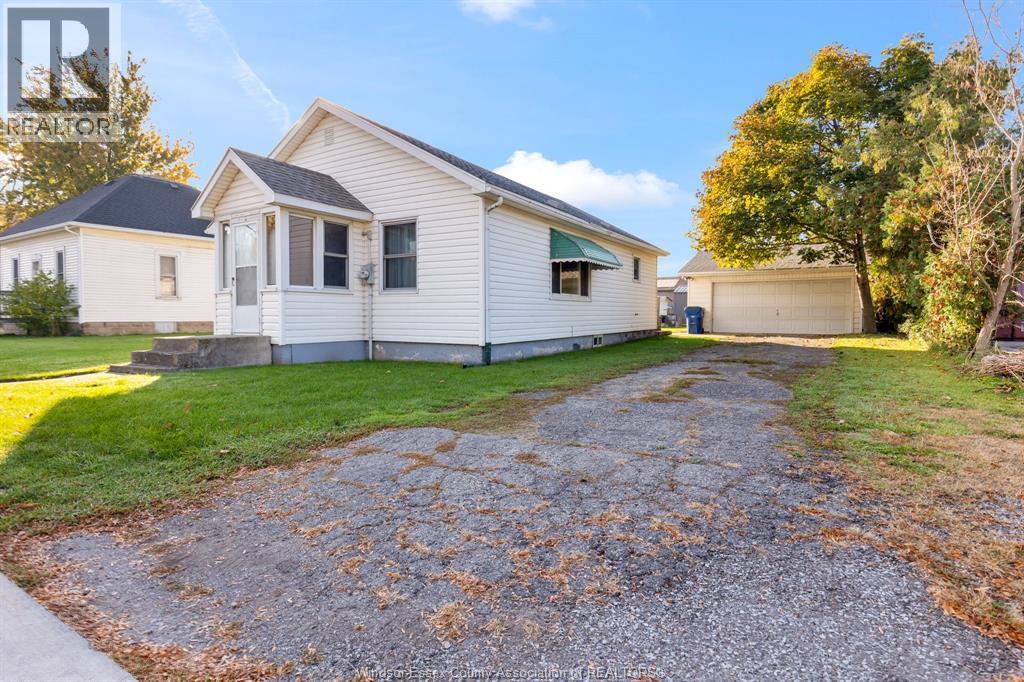 MLS# 26026484: 2 CENTRE Street, Tilbury, Canada