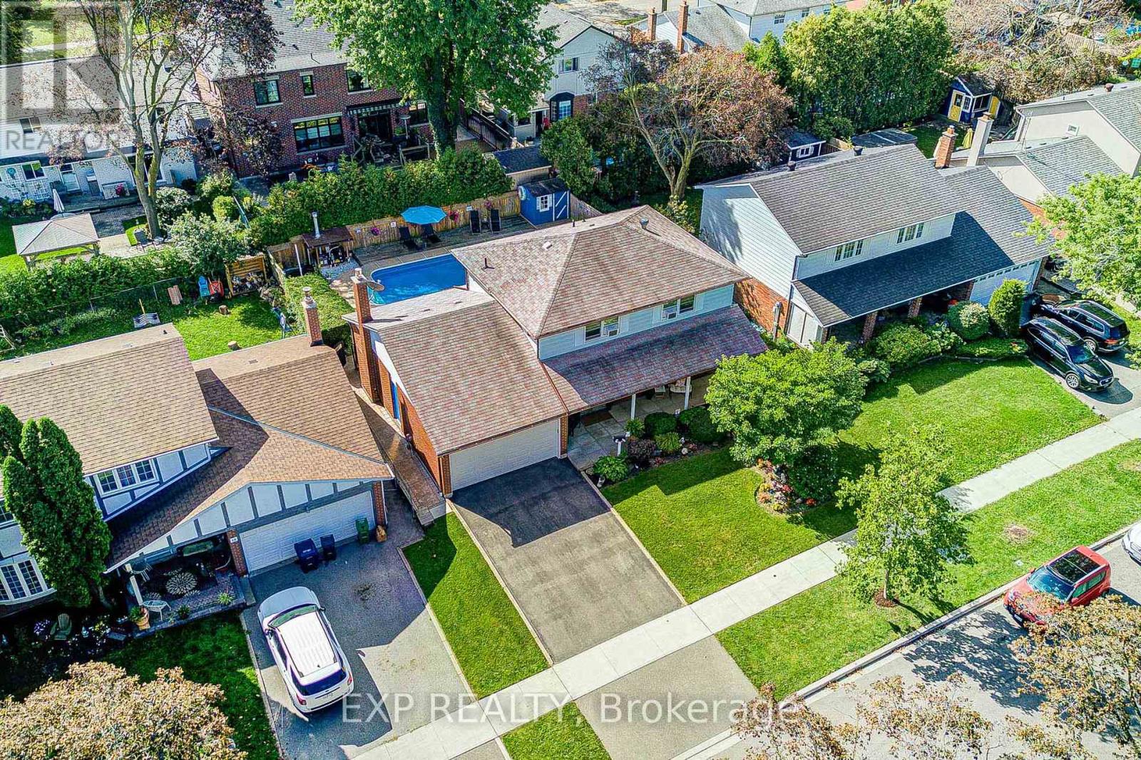 17 Rustywood Drive, Toronto, ON photo 43