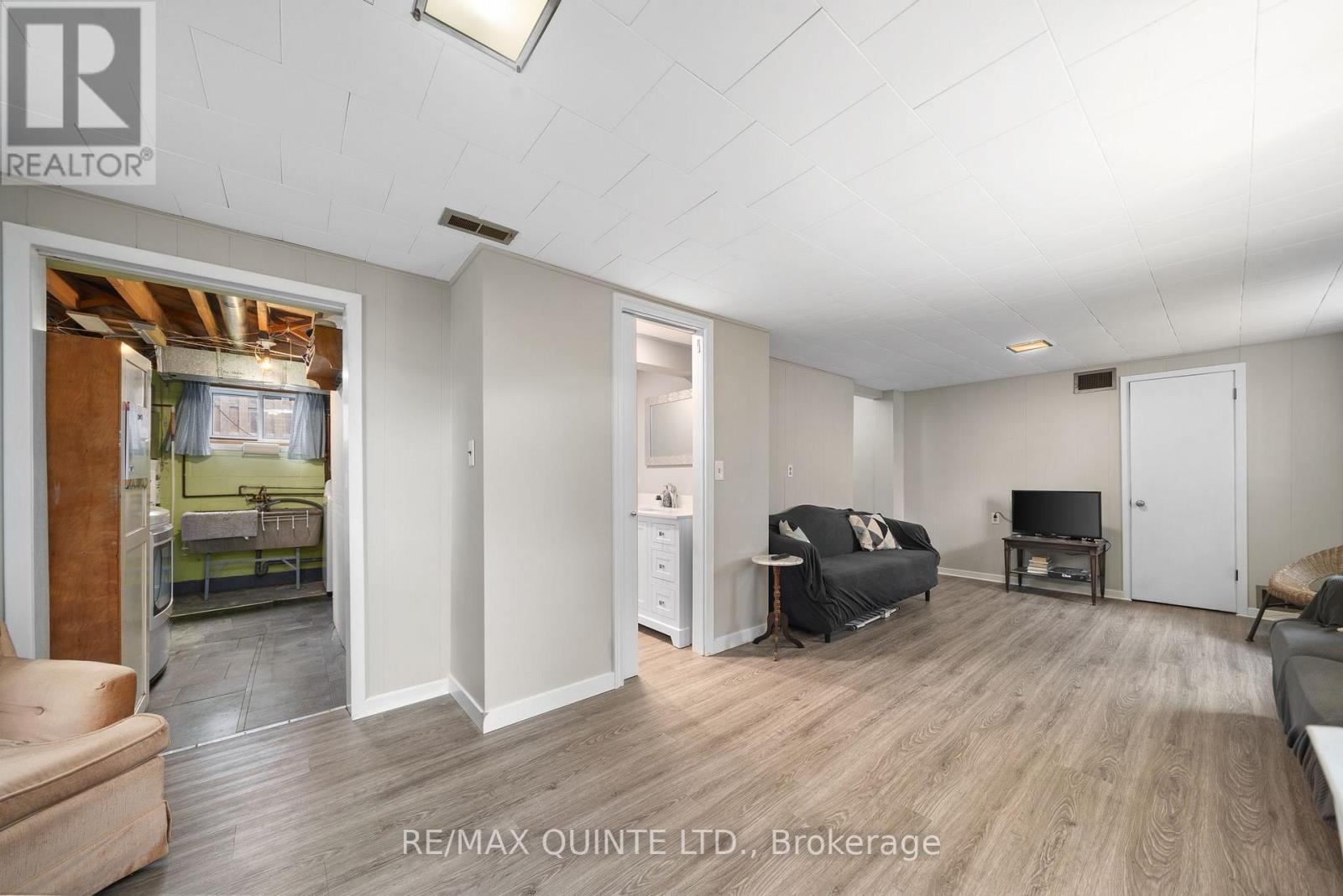 15 Linton Park Road, Belleville, ON photo 23