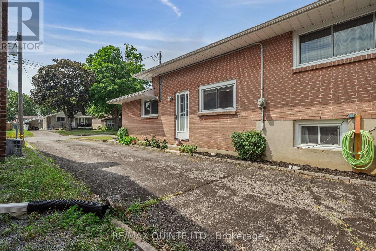 15 Linton Park Road, Belleville, ON photo 26