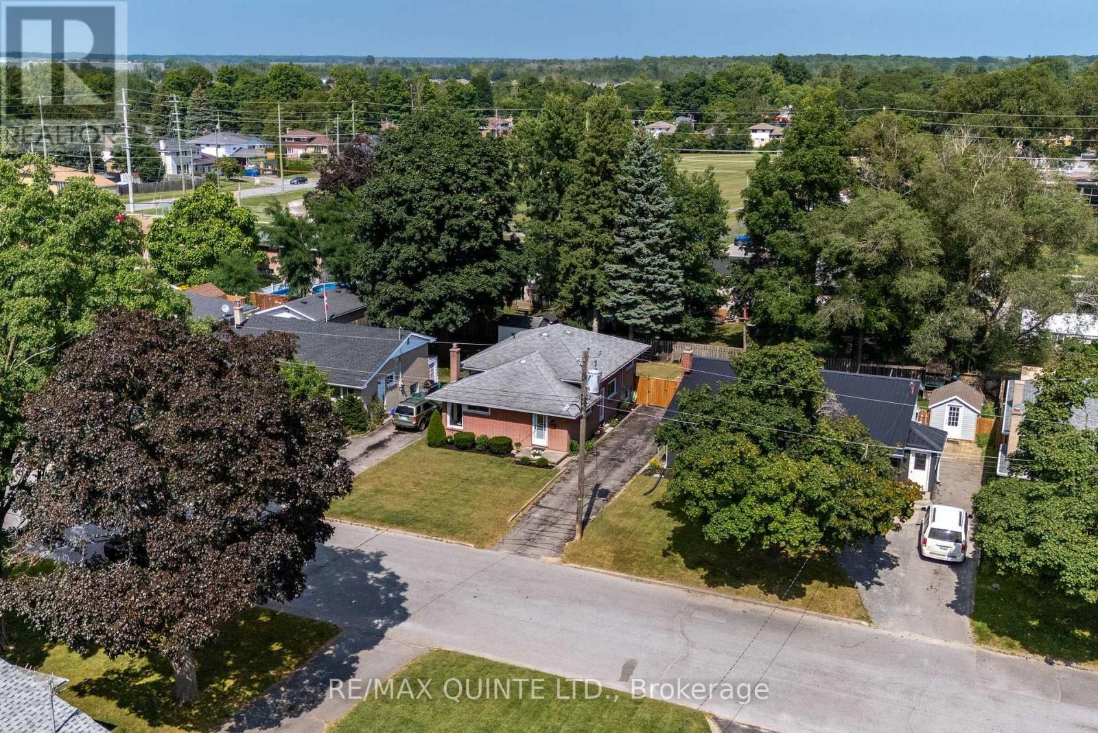 15 Linton Park Road, Belleville, ON photo 29