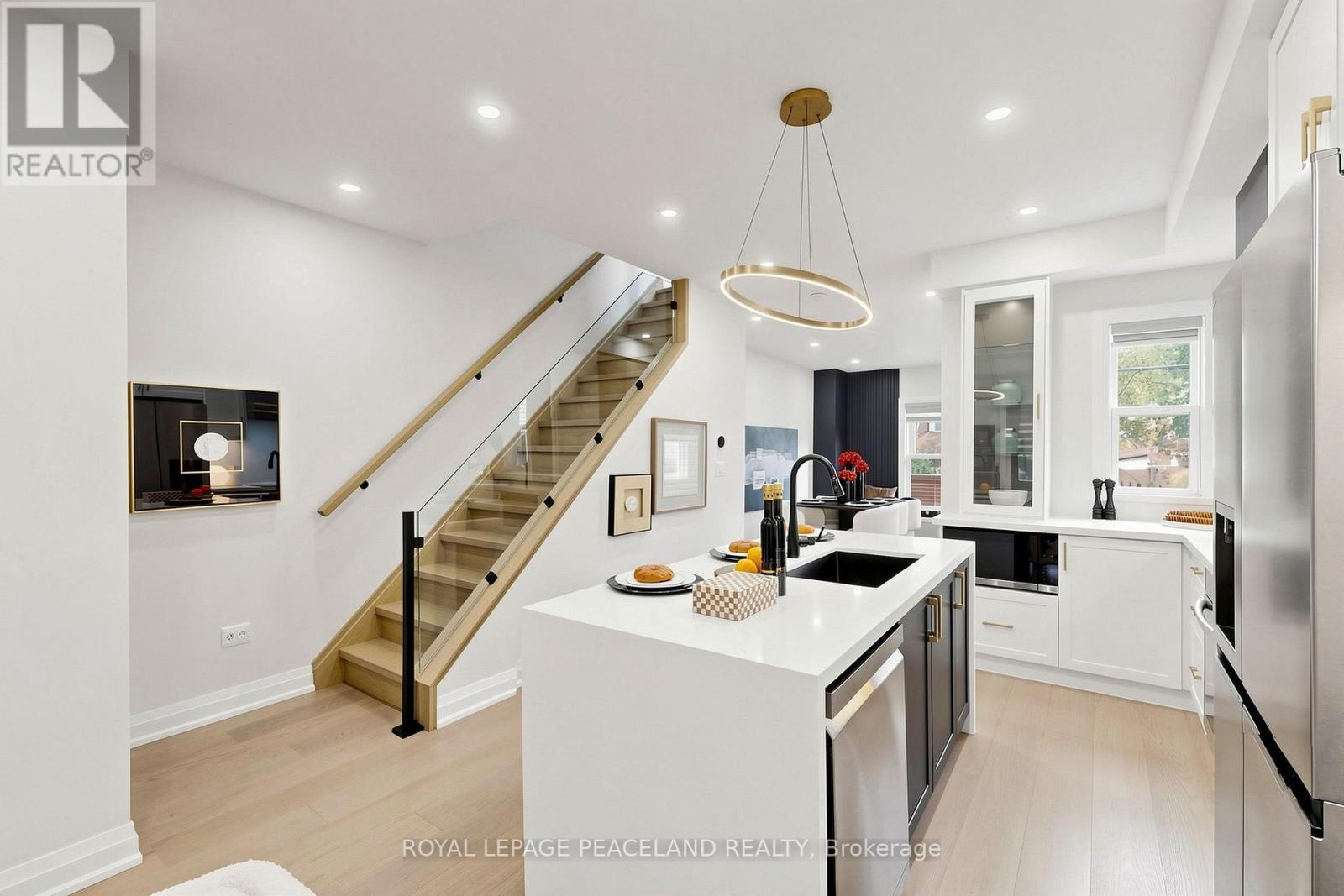 5 Herbert Avenue, Toronto, ON photo 16