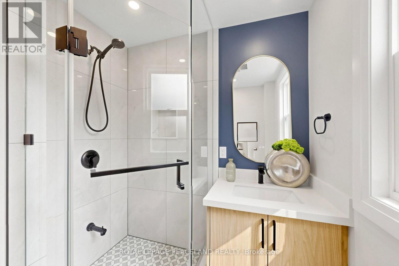 5 Herbert Avenue, Toronto, ON photo 31