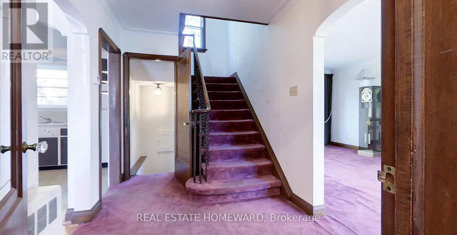 Photo of 6 STAG HILL DRIVE