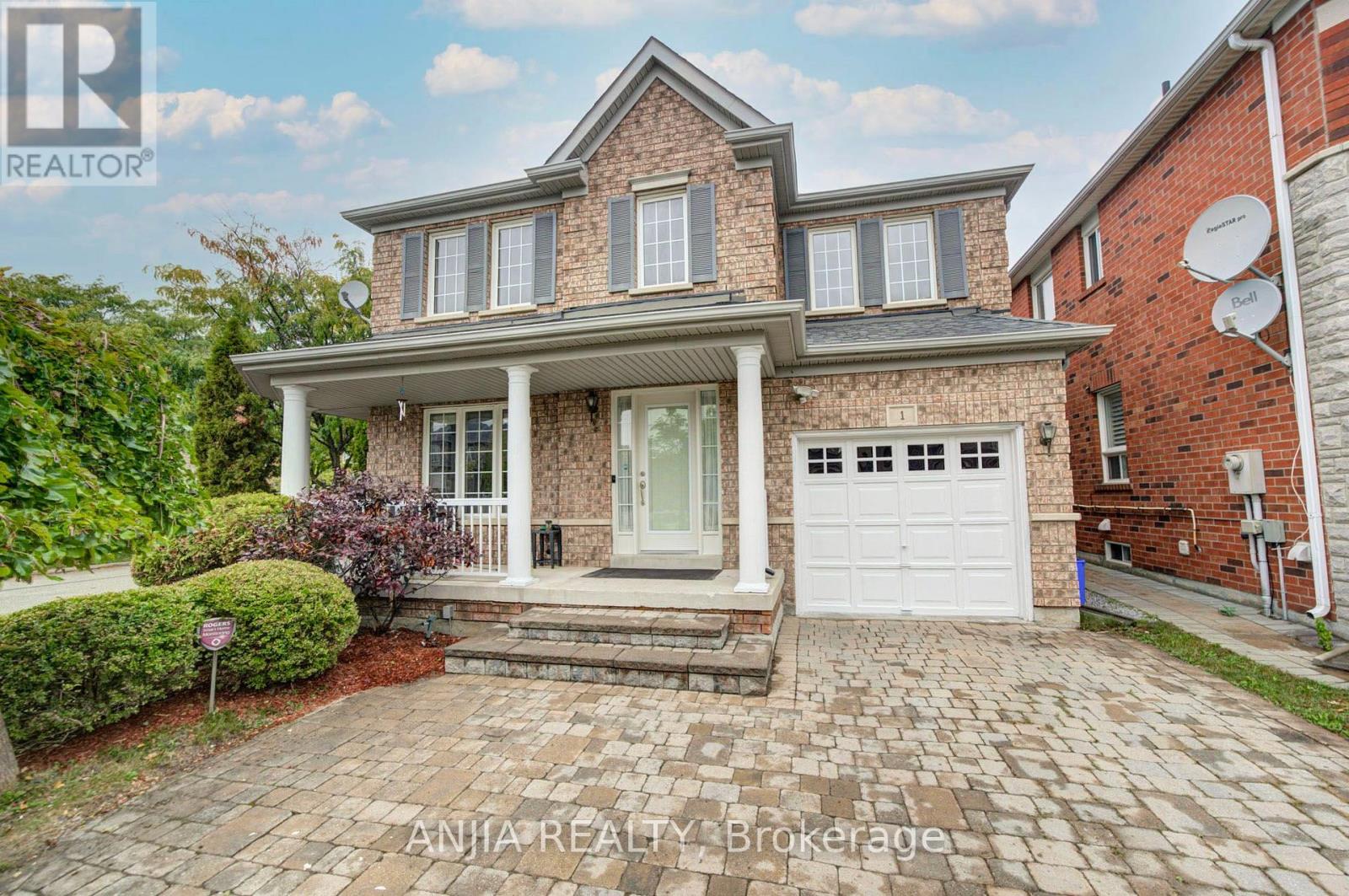 1 Aylesbury Gate, Markham, ON photo 2