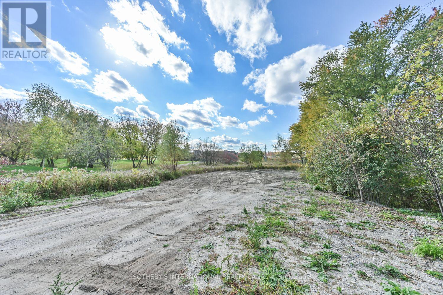 12689 Leslie Street, Richmond Hill, ON photo 12