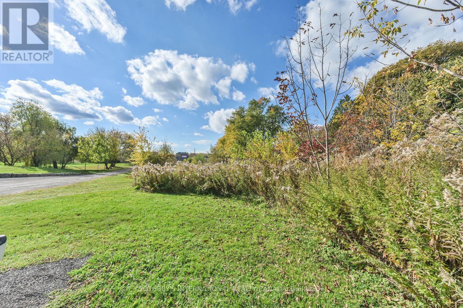 12689 Leslie Street, Richmond Hill, ON photo 15
