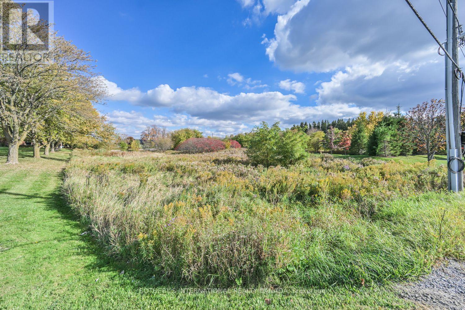 12689 Leslie Street, Richmond Hill, ON photo 9